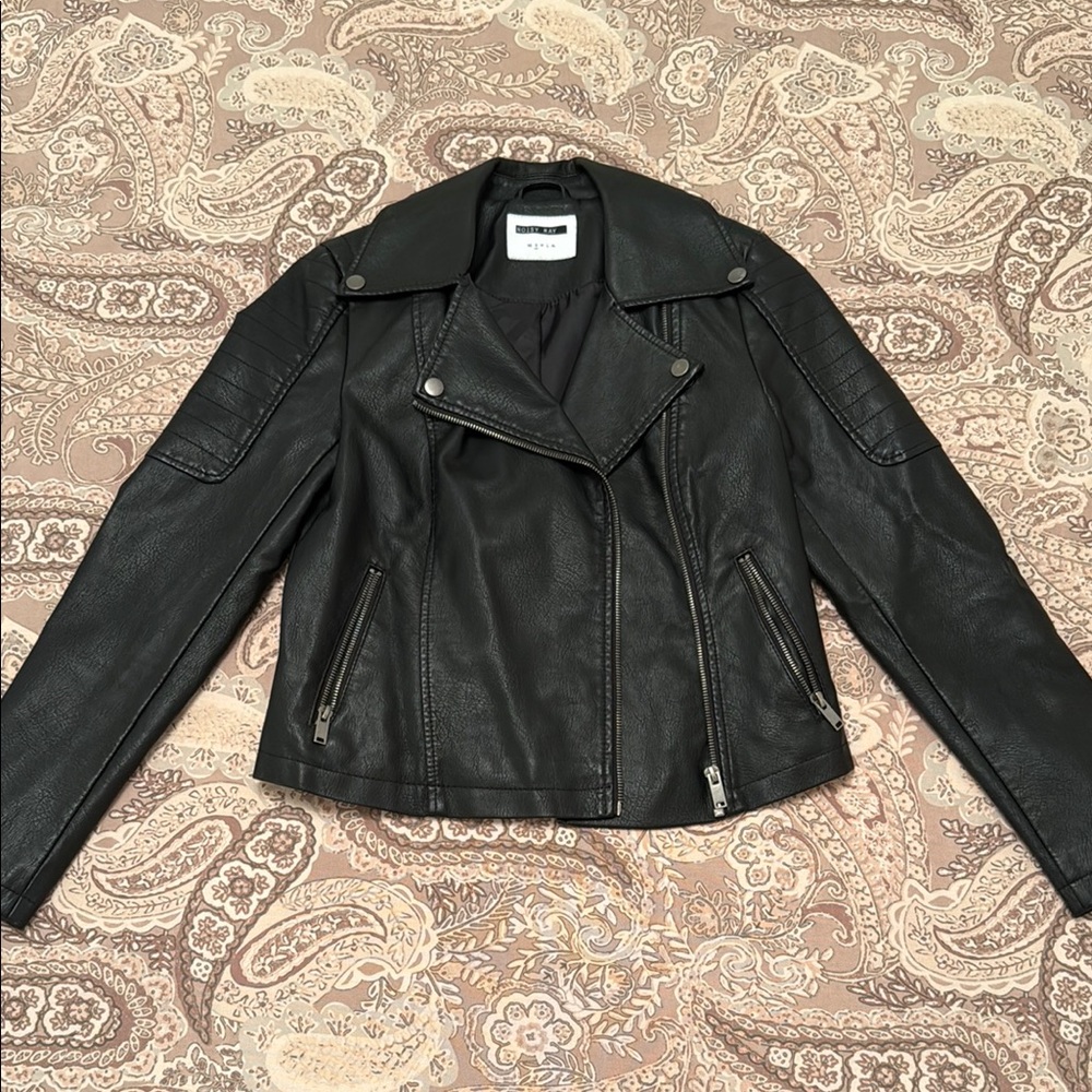 NWOT Noisy May Black Faux Leather Jacket